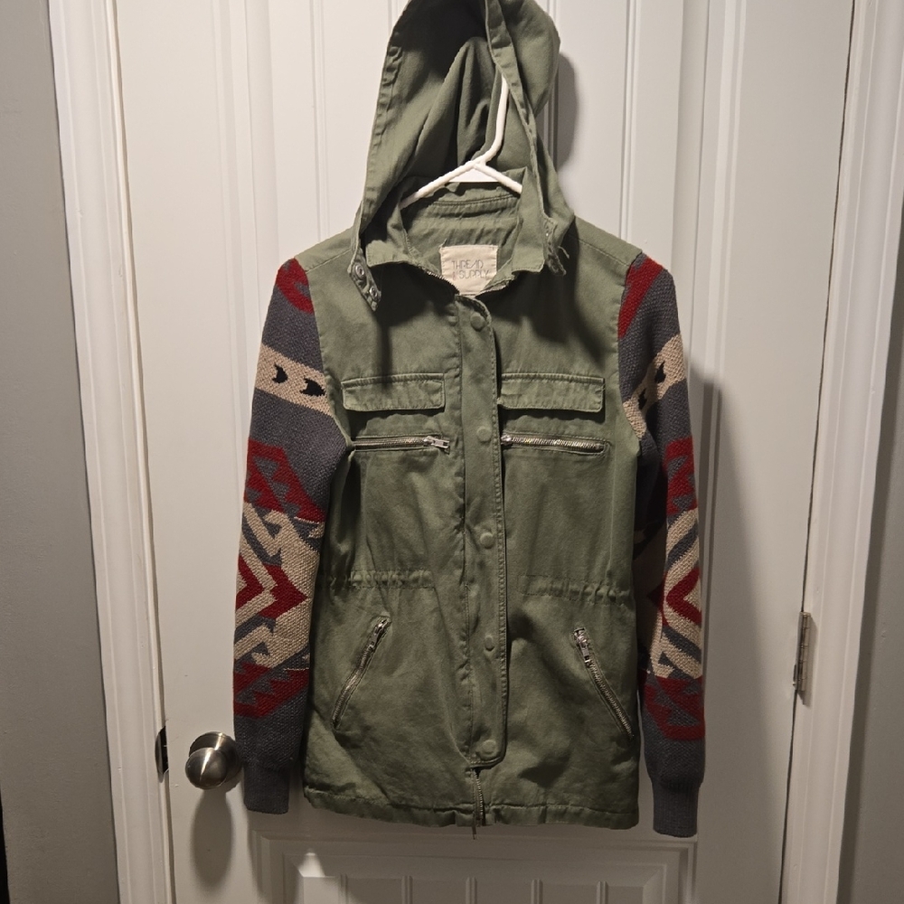 Thread and Supply khaki olive green aztec print yarn sleeves hood jacket size XS